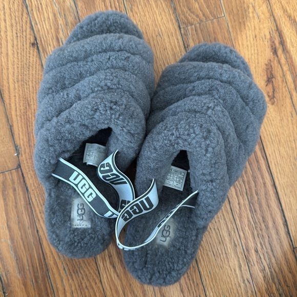 Ugg gray fluff yeah slippers 9 - Picture 2 of 8